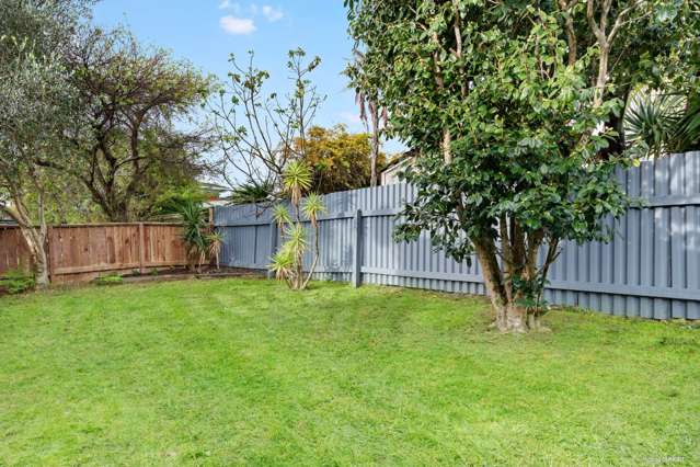 1/3 Rowan Terrace Te Atatu South_3