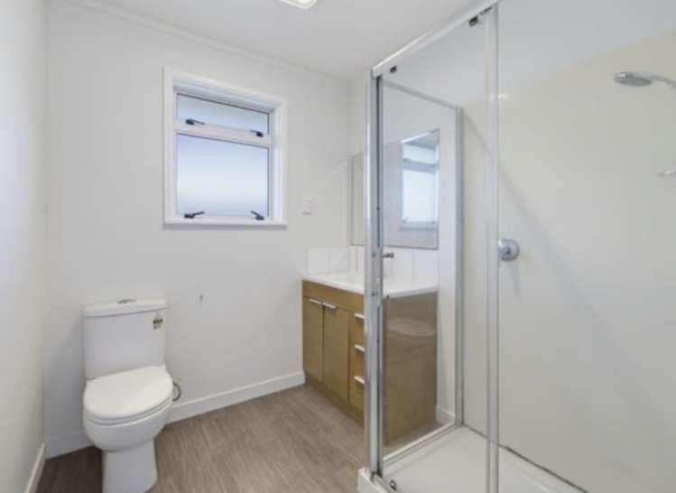 2/24A Vine Street Mangere East_7