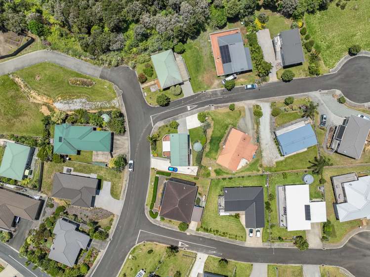 21 Hibiscus Avenue Cable Bay_21