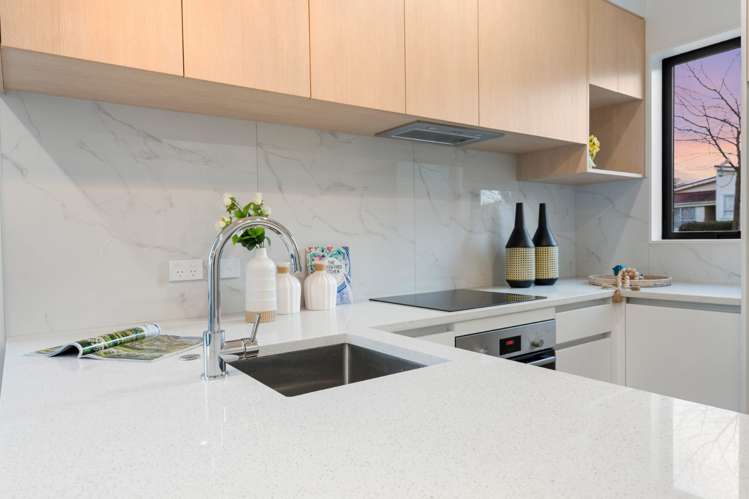 7/12 Arney Road Ranui_3