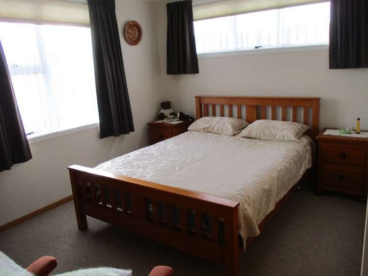 7 Cambridge Street Balclutha_3