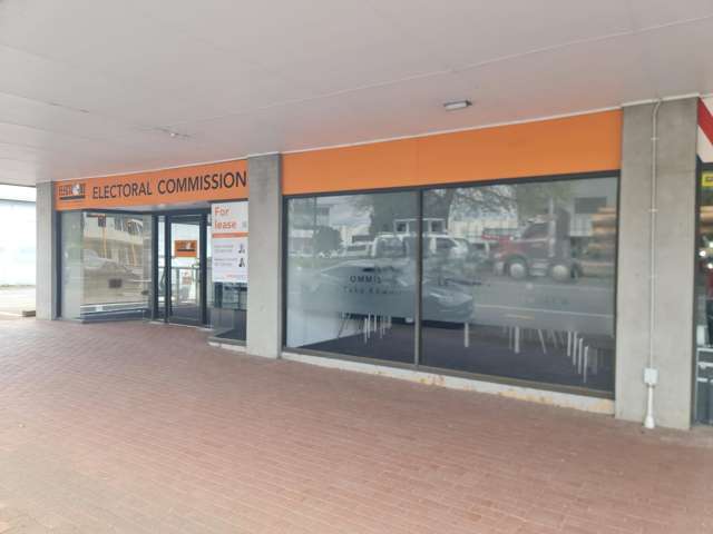 High-Exposure Office Space