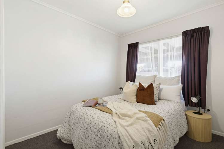 1/8 Norwich Street Stoke_9