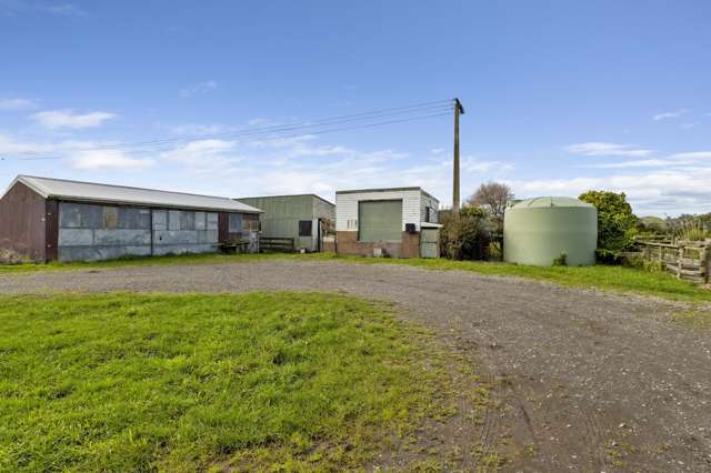 0n Whakamara Road Manutahi_1