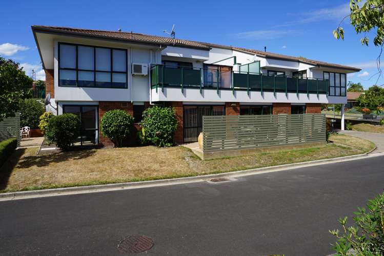 54 Grosvenor Gardens Flagstaff_12