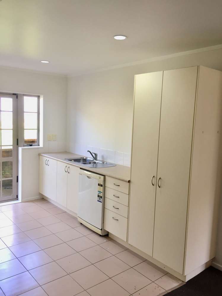 12 Plumstead Rise Glen Eden_1