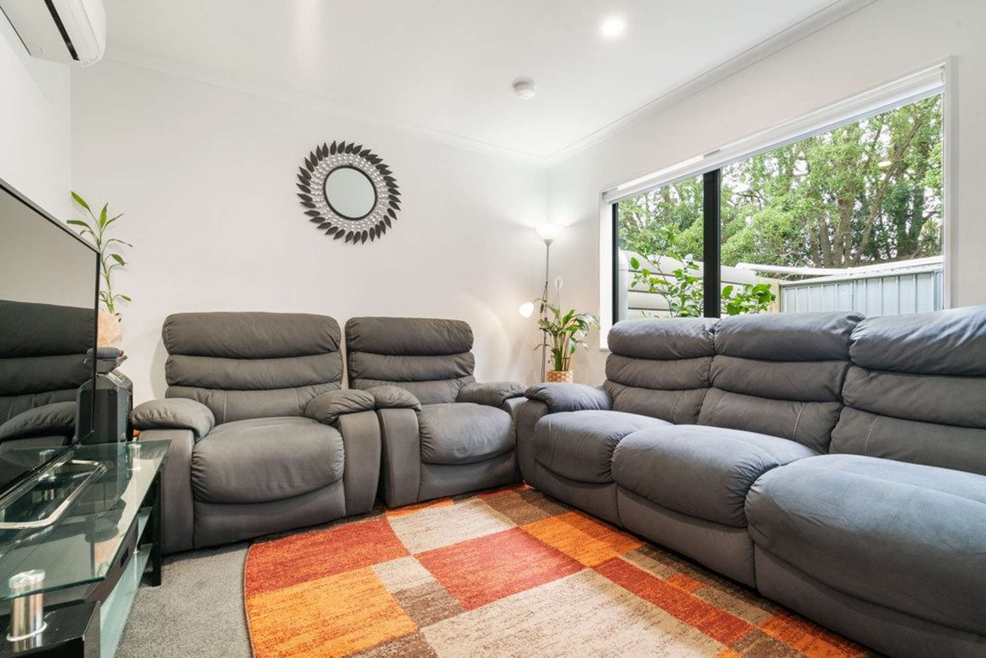 16 Pangu Way Mangere_0