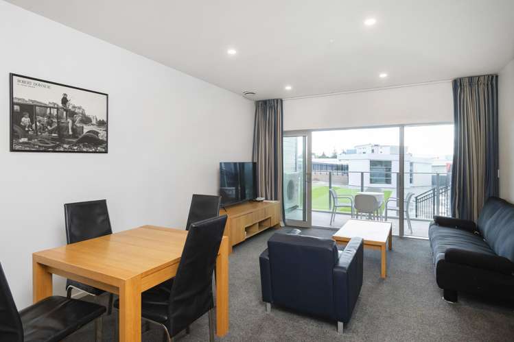 202/4 Reads Quay, Marinaview Gisborne_6