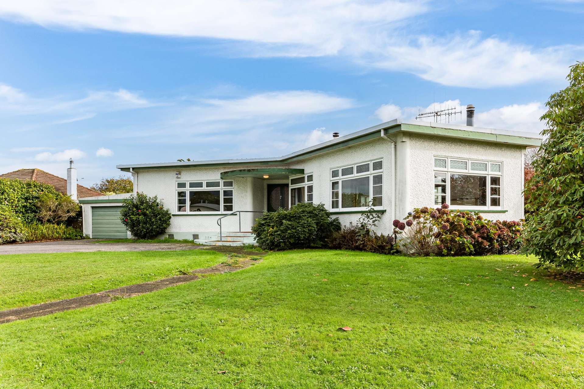 363 Oxford Street Levin_0