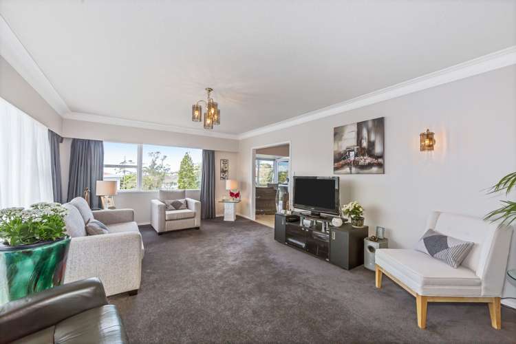 12 Mayfair Crescent Mairangi Bay_4