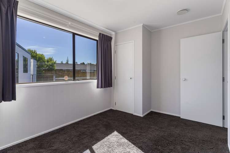 144 Solar Road Glen Eden_9