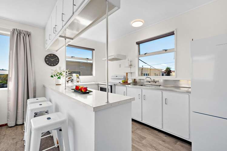 2/16 Ross Street Kilbirnie_2