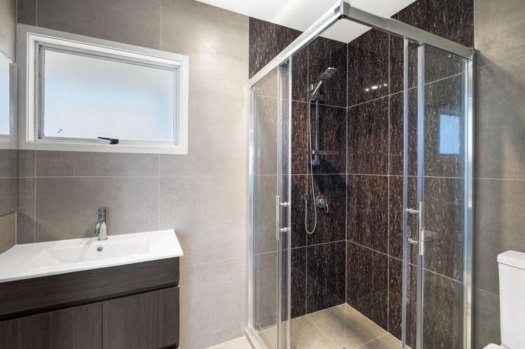 102 Finlayson Avenue_4