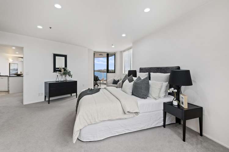 5d/173 Hurstmere Road Takapuna_3