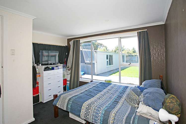 8 Blankney Street Hornby_11