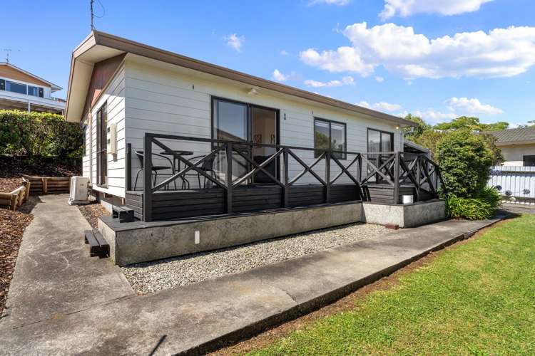 2/23 Towai Street Stoke_0