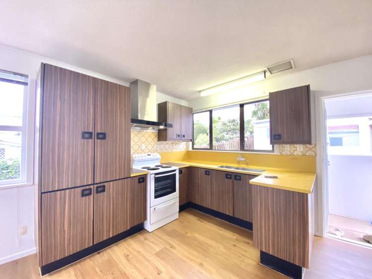 8 Whittle Place 1733_6