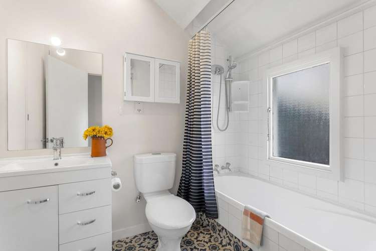 1/142 Rugby Street Merivale_13