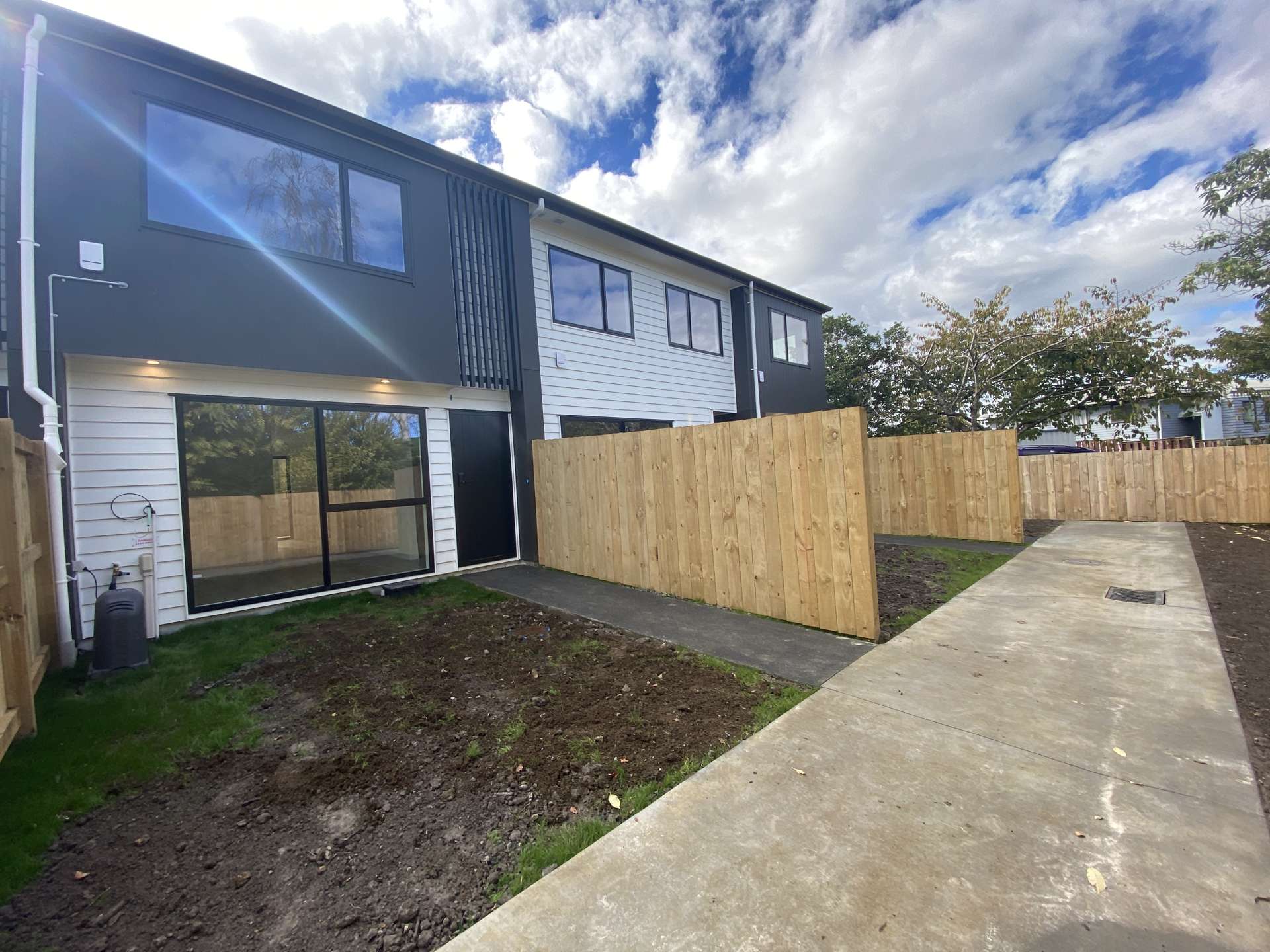 5/36 Kirton Crescent Manuwera East_0