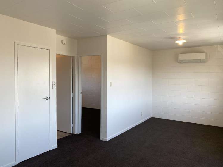 4/4 June Place 1074_2