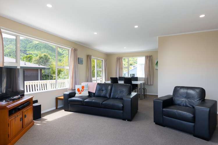 88 Moana View Road Waikawa_13