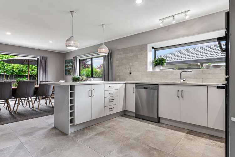 17 Cherrywood Street Pukete_8