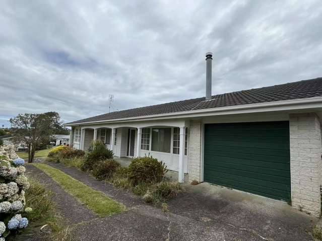 5 Maroubra Place Botany Downs_1