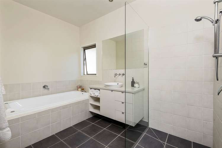 14 Morrows Mead Wanaka_12