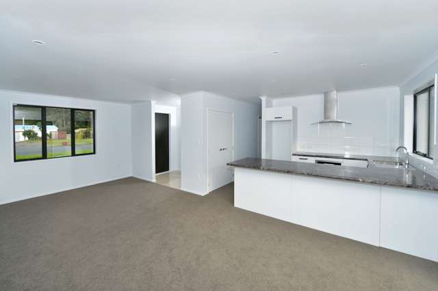 44 Tamure Place Ruakaka_4