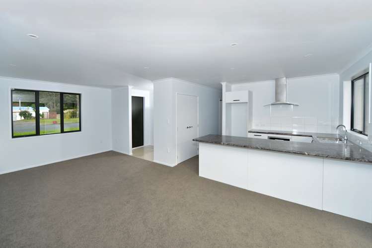 44 Tamure Place Ruakaka_4