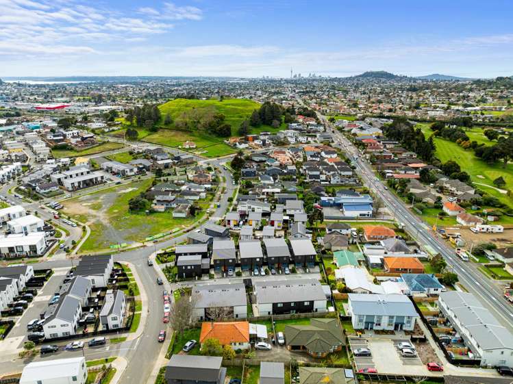 11 Ofanoa Lane Mount Roskill_17