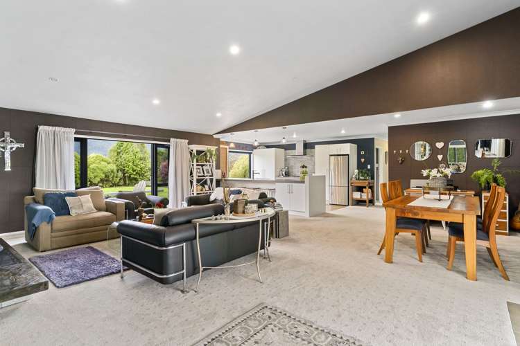 27 Bossons Road Te Aroha_5