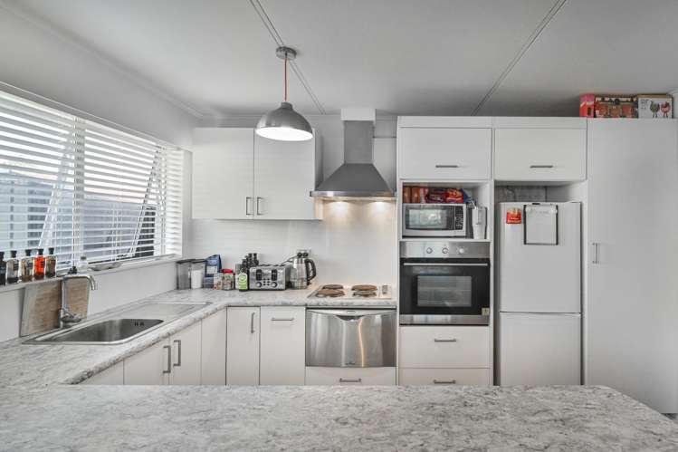1/410 Avenue Road West_2