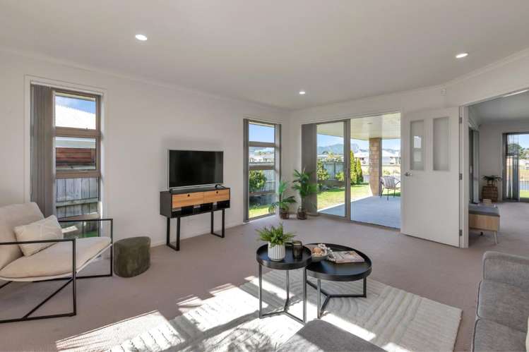 6 Sando Way One Tree Point_5