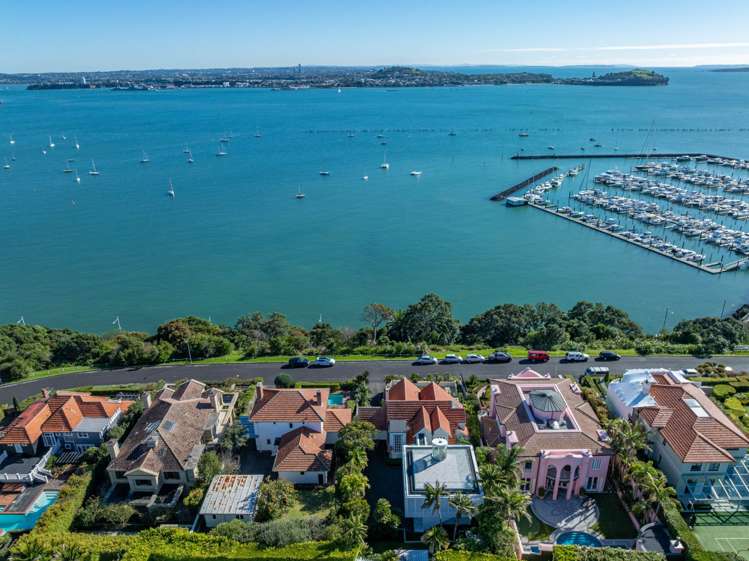 82 Paritai Drive Orakei_21