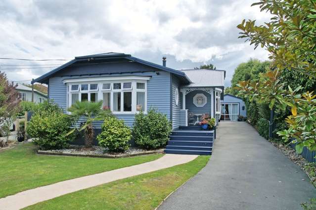 TIMELESS CHARM MEETS MODERN COMFORT