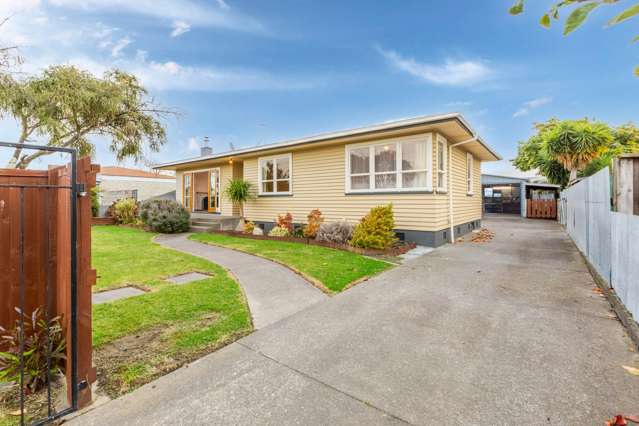 24 Merton Crescent Pirimai_1