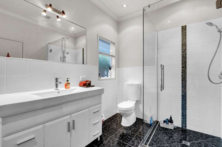 19 Nobs Line Strandon_16