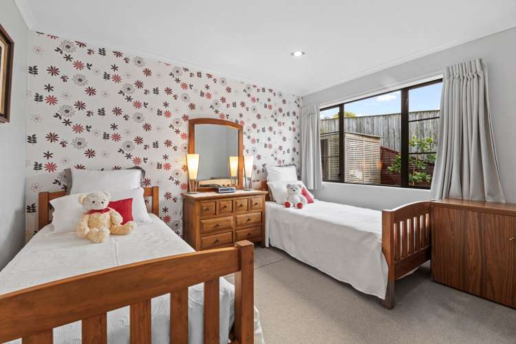 39 Alec Craig Way Gulf Harbour_15