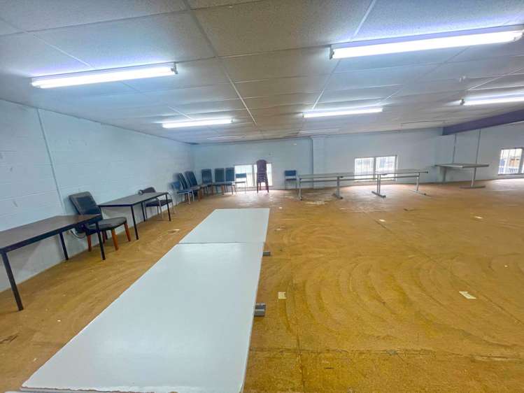 Unit 2/41-53 View Road Wairau Valley_1