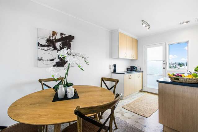 7/22 Fowlds Avenue 1781_3