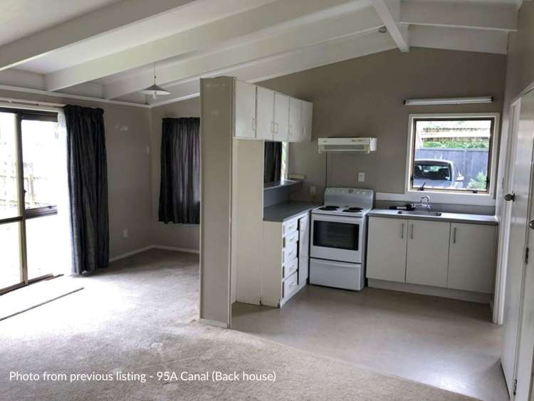 95 & 95A Canal Road Avondale_11