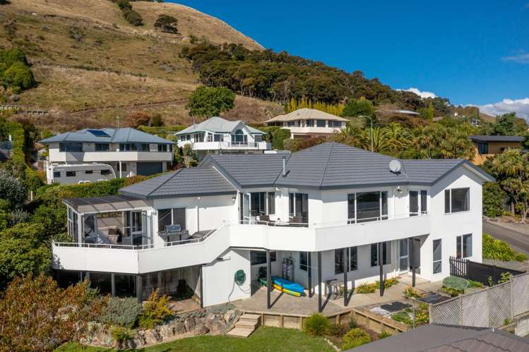 64 Tresillian Avenue Marybank_1
