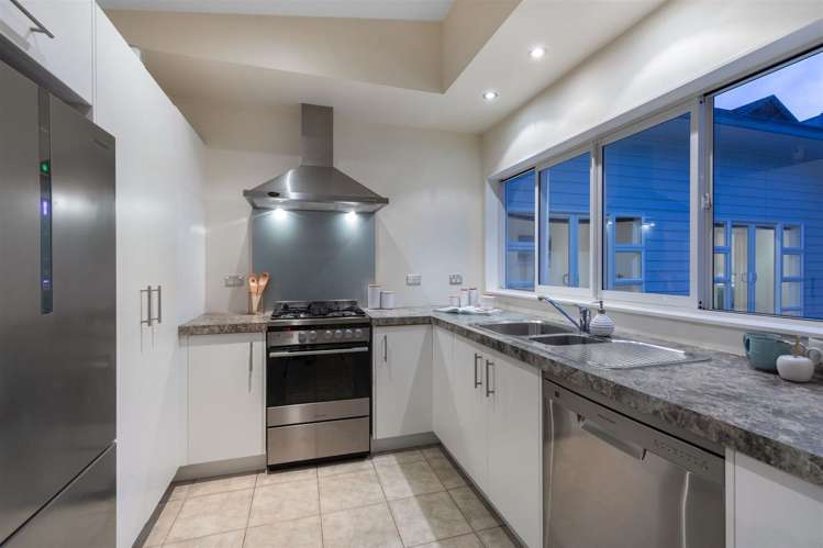 18 Dusky Crescent Aotea_9