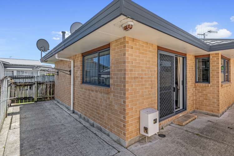 52a Queen Street West Levin_18