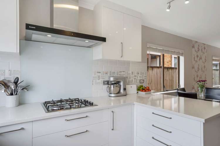 42 Heidi Crescent Flat Bush_16