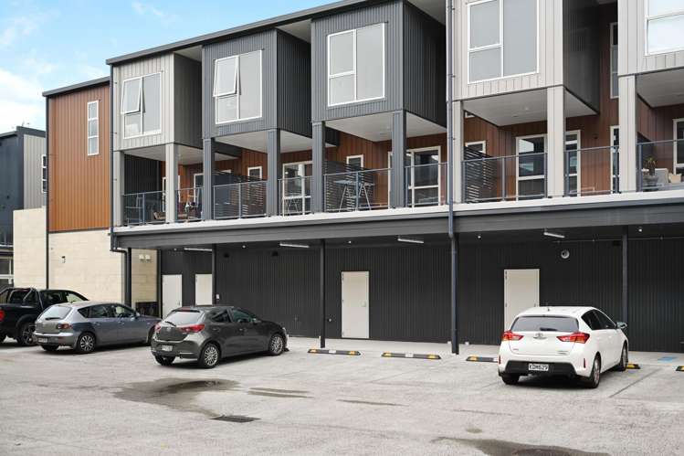 122/126 Commerce Street_4