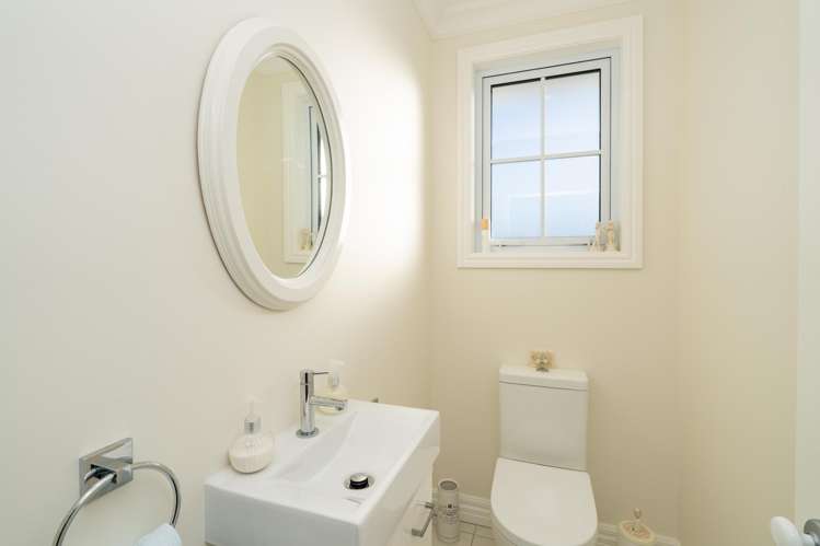 153 George Street Windsor_19
