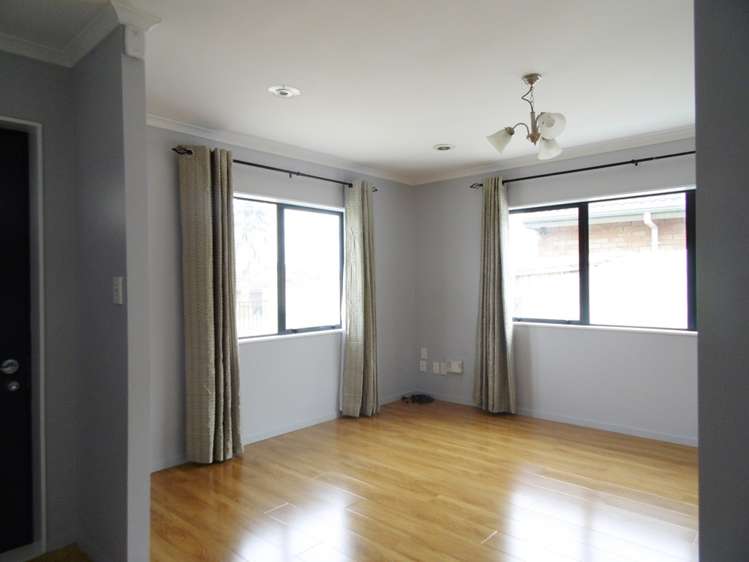 72 Glenveagh Park Drive Manurewa_6