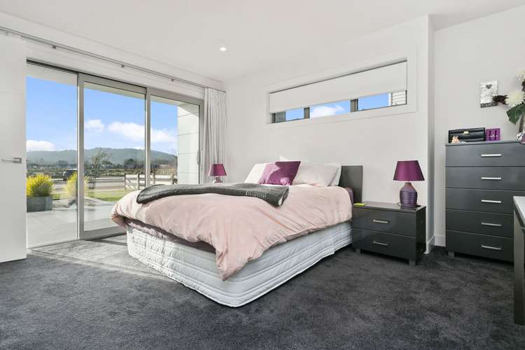 71 Baxter Michael Crescent Cambridge_9